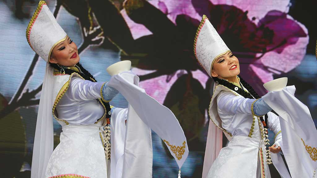 Фестиваль «Наш дом – Алтай» объединил в Барнауле несколько народов Фото №2