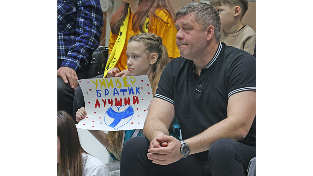 Персональные болельщики Андрея Ткаченко