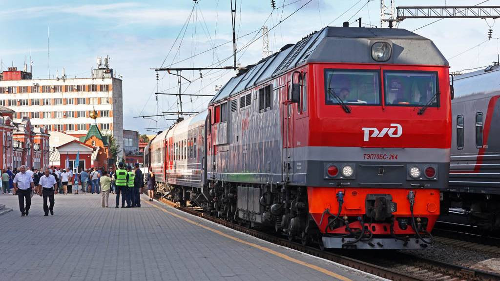 В Алтайском крае назначат дополнительные пригородные поезда Фото №1