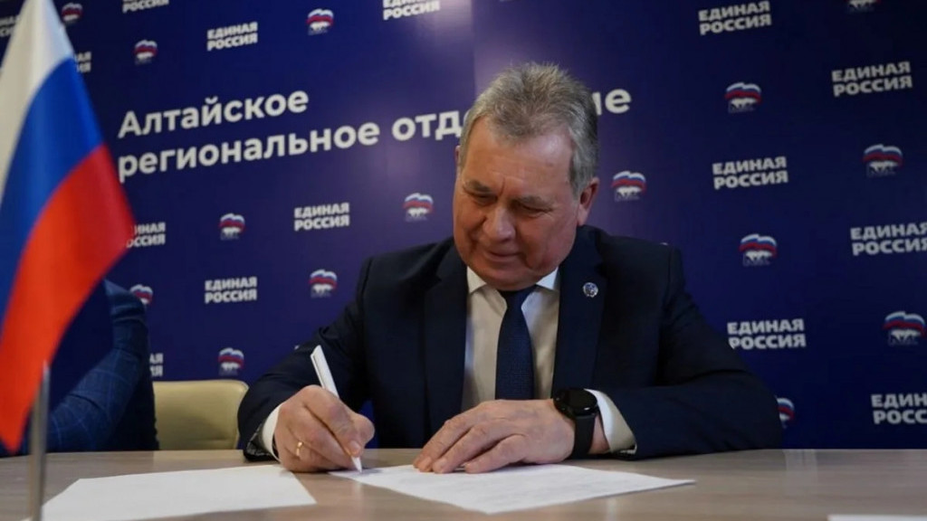 Руководитель АКЗС и начальник региональной Росгвардии подали заявки на предварительное голосование для участия в выборах Фото №1
