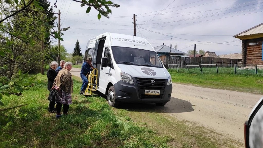 Пятнадцать лет в Алтайском крае оказывают бесплатную юридическую помощь Фото №2