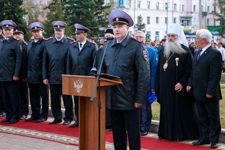 Курсанты Барнаульского юридического института приняли присягу 29 сентября Фото №2