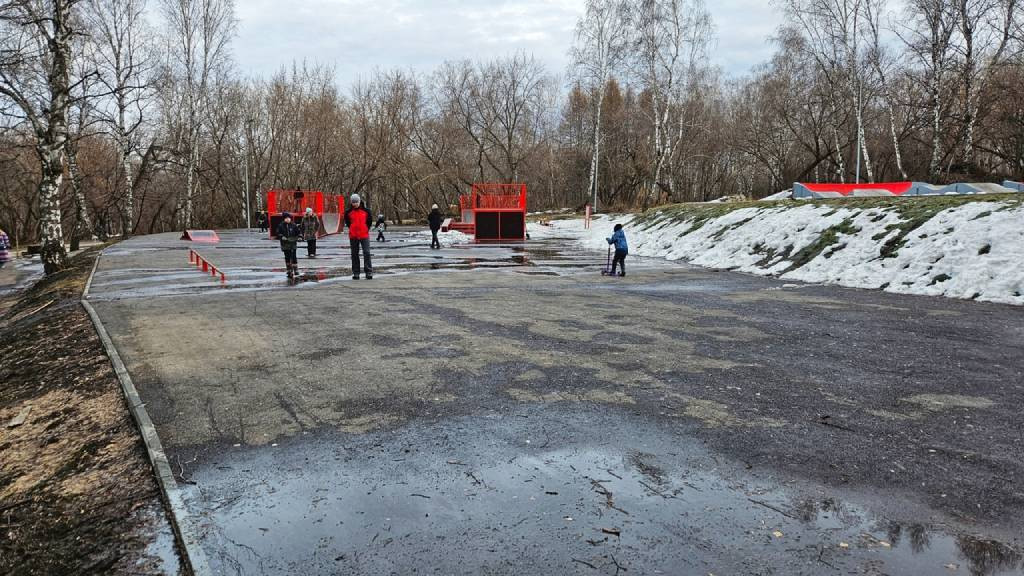 Фото: Дёрты, памп и скейтпарк Барнаул парк Юбилейный фото