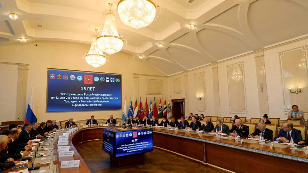 Фото: пресс-служба Полпреда Президента РФ в СФО фото