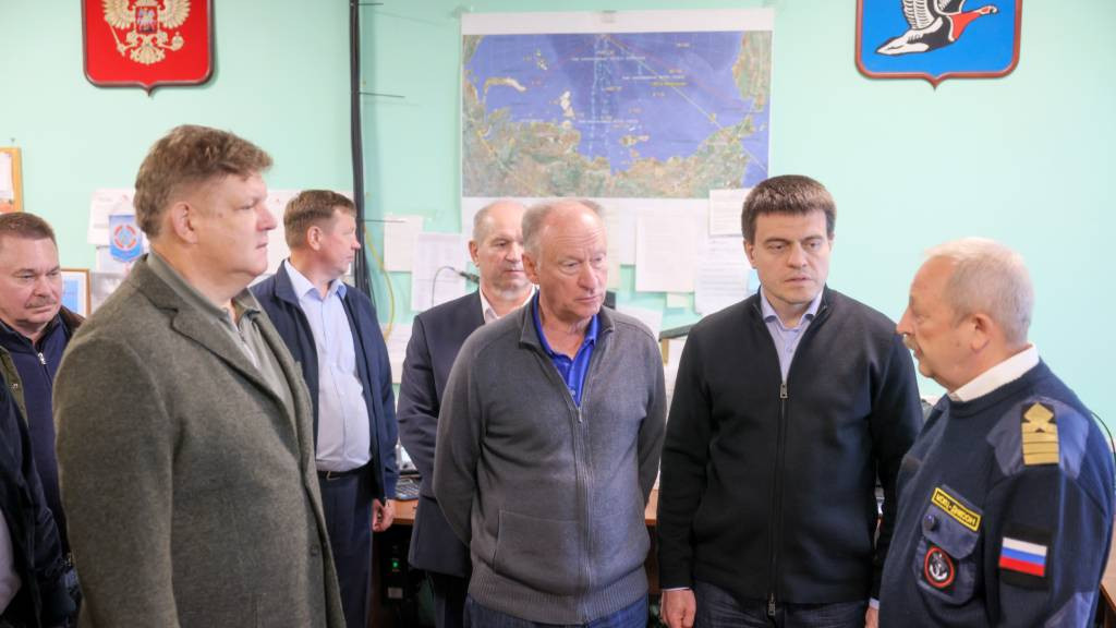Фото: пресс-служба полпреда Президента РФ в СФО фото