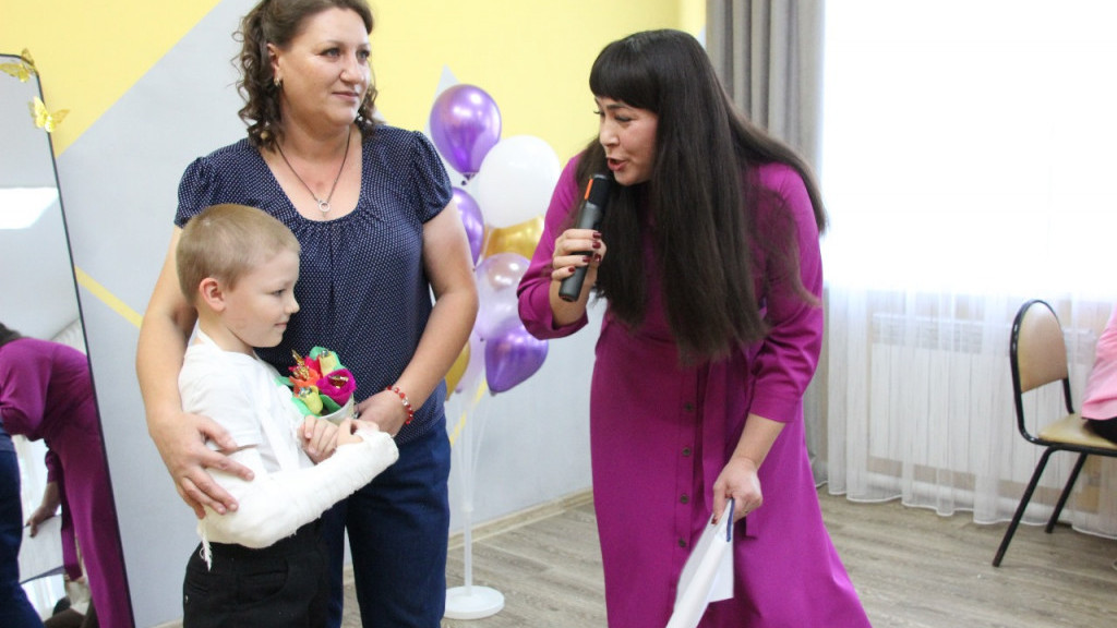 В Камне-на-Оби прошел день красоты для выпускниц "Ресурсной квартиры" Фото №5